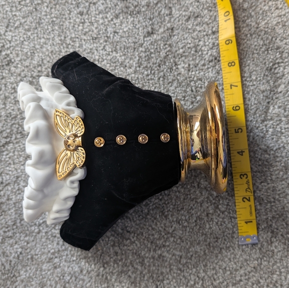 Bath & Body Works 2021 Halloween Bust Candle Holder - Picture 5 of 9